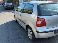 Gebraucht VW Polo 55 PS (40 kW) 2005 Grau Kleinwagen