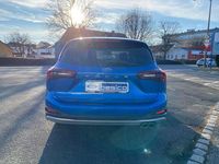 Gebraucht Ford Focus Active X 155 PS (114 kW) 2023 Dynamicblau metallic Kombi