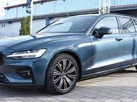 Gebraucht Volvo V60 Plus 197 PS (144 kW) 2024 Blau Kombi