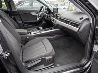 Gebraucht Audi A4 Basis 163 PS (119 kW) 2023 Grau Kombi