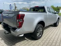 Używany Isuzu D-Max 163 KM (119 kW) 2022 Srebrny Pickup