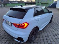 Gebraucht Audi A1 S-Line 95 PS (69 kW) 2024 Gletscherweiß metallic Kleinwagen