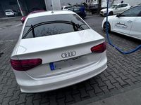 Gebraucht Audi A4 Design 220 PS (161 kW) 2014 Weiß Limousine