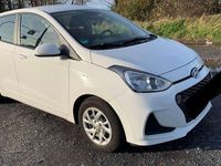 Gebraucht Hyundai i10 GO! 67 PS (49 kW) 2017 Weiß Kleinwagen