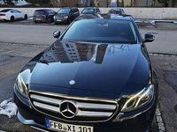 Gebraucht Mercedes E220 194 PS (142 kW) 2017 Blau Limousine