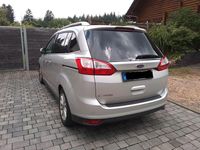 Gebraucht Ford Grand C-Max Titanium 120 PS (88 kW) 2018 Silber Van / Kleinbus