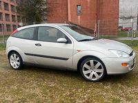 Gebraucht Ford Focus Trend 131 PS (96 kW) 1999 Silber Kleinwagen