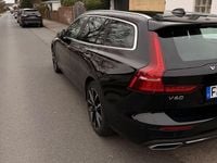 Gebraucht Volvo V60 Inscription 197 PS (144 kW) 2020 Schwarz Kombi