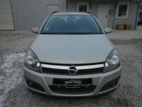 Gebraucht Opel Astra Edition 105 PS (77 kW) 2005 Pannacotta m2 Kombi