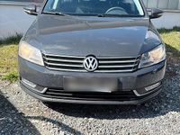Gebraucht VW Passat 105 PS (77 kW) 2011 Silber Kombi