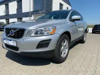 Gebraucht Volvo XC60 Momentum 163 PS (119 kW) 2013 Silver / metallic SUV