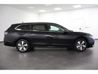 Gebraucht VW Passat Elegance 150 PS (110 kW) 2025 Schwarz Kombi