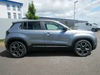 Neu Jeep Avenger Summit 110 PS (80 kW) 2026 Grau SUV