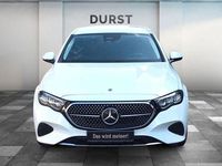 Gebraucht Mercedes E200 227 PS (166 kW) 2024 Opalithweiss  metalliclack Limousine