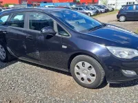 Gebraucht Opel Astra Selection 110 PS (80 kW) 2010 Schwarz Kombi