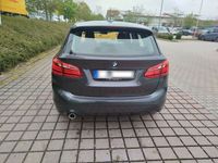 gebraucht BMW 218 Active Tourer 218i Advantage Advantage