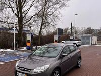 Gebraucht Ford Focus Trend 101 PS (74 kW) 2014 Braun Limousine