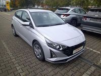 Neu Hyundai i20 Trend 101 PS (74 kW) 2025 Silber Kleinwagen
