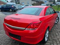 Gebraucht Opel Astra Cabriolet 105 PS (77 kW) 2006 Rot Cabrio