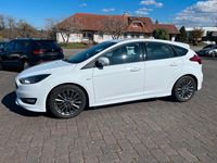 Gebraucht Ford Focus ST-Line 150 PS (110 kW) 2016 Weiß Limousine