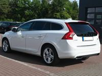 Gebraucht Volvo V60 288 PS (211 kW) 2016 Weiß Kombi