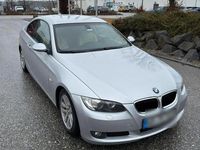 Gebraucht BMW 320 170 PS (125 kW) 2008 Silber Coupé