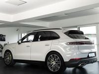 Gebraucht Porsche Cayenne 470 PS (345 kW) 2024 Grau SUV
