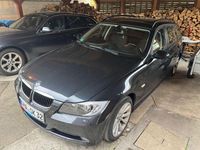Gebraucht BMW 320 177 PS (130 kW) 2007 Schwarz Kombi