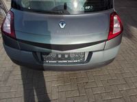 Gebraucht Renault Mégane II 82 PS (60 kW) 2004 Grau Limousine