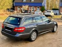 Gebraucht Mercedes E200 184 PS (135 kW) 2010 Grau Kombi