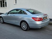 Gebraucht Mercedes E200 184 PS (135 kW) 2012 Silber Coupé
