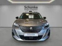 Gebraucht Peugeot e-2008 Active 100 kW (136 PS) 2022 Grau SUV