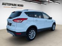 Gebraucht Ford Kuga Titanium 179 PS (131 kW) 2017 Weiß SUV