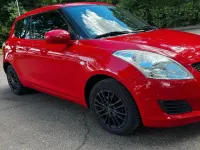 Gebraucht Suzuki Swift 94 PS (69 kW) 2012 Rot Kleinwagen