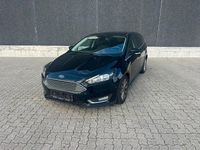Gebraucht Ford Focus Titanium 120 PS (88 kW) 2016 Schwarz Limousine