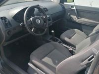 Gebraucht VW Polo Basis 64 PS (47 kW) 2003 Schwarz Limousine