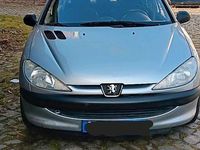 Gebraucht Peugeot 206 75 PS (55 kW) 2001 Silber Kleinwagen