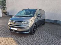 Gebraucht VW Multivan Edition 204 PS (150 kW) 2023 Indiumgrau Van