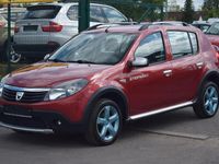 Gebraucht Dacia Sandero Stepway 84 PS (61 kW) 2012 Rot SUV