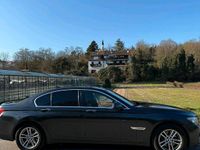 Gebraucht BMW 730 240 PS (176 kW) 2009 Beige Limousine