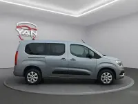 Gebraucht Opel Combo Life XL 131 PS (96 kW) 2022 Silber Van / Kleinbus