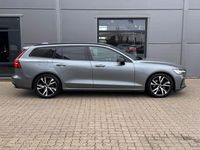 Gebraucht Volvo V60 R-Design 190 PS (139 kW) 2020 Grau Kombi