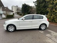 Gebraucht BMW 116 122 PS (89 kW) 2009 Weiß Kleinwagen