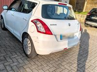 Gebraucht Suzuki Swift 94 PS (69 kW) 2014 Weiß Kleinwagen