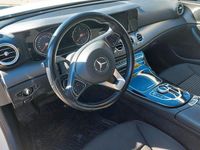 Gebraucht Mercedes E220 194 PS (142 kW) 2016 Weiß Limousine