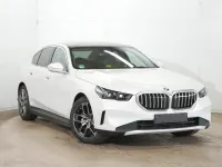 Gebraucht BMW 530e Sport Line 299 PS (219 kW) 2025 Weiß Limousine