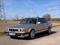 Brugt BMW 730 188 HK (138 kW) 1992 Guld Sedan