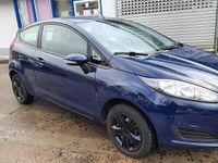 Gebraucht Ford Fiesta Trend 80 PS (58 kW) 2013 Blau Kleinwagen