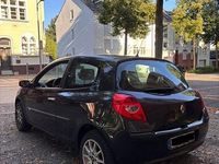 Gebraucht Renault Clio II 75 PS (55 kW) 2007 Schwarz Kleinwagen