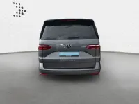 Second-hand VW Multivan Life 150 CP (110 kW) 2024 Gri Monovolum